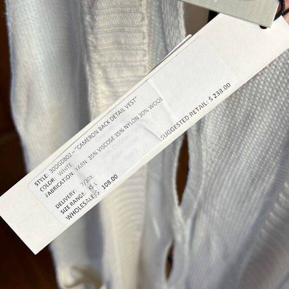 Revolve One Grey Day Cameron Back Cut Out Detail Vest Small NWT - Picture 3 of 6